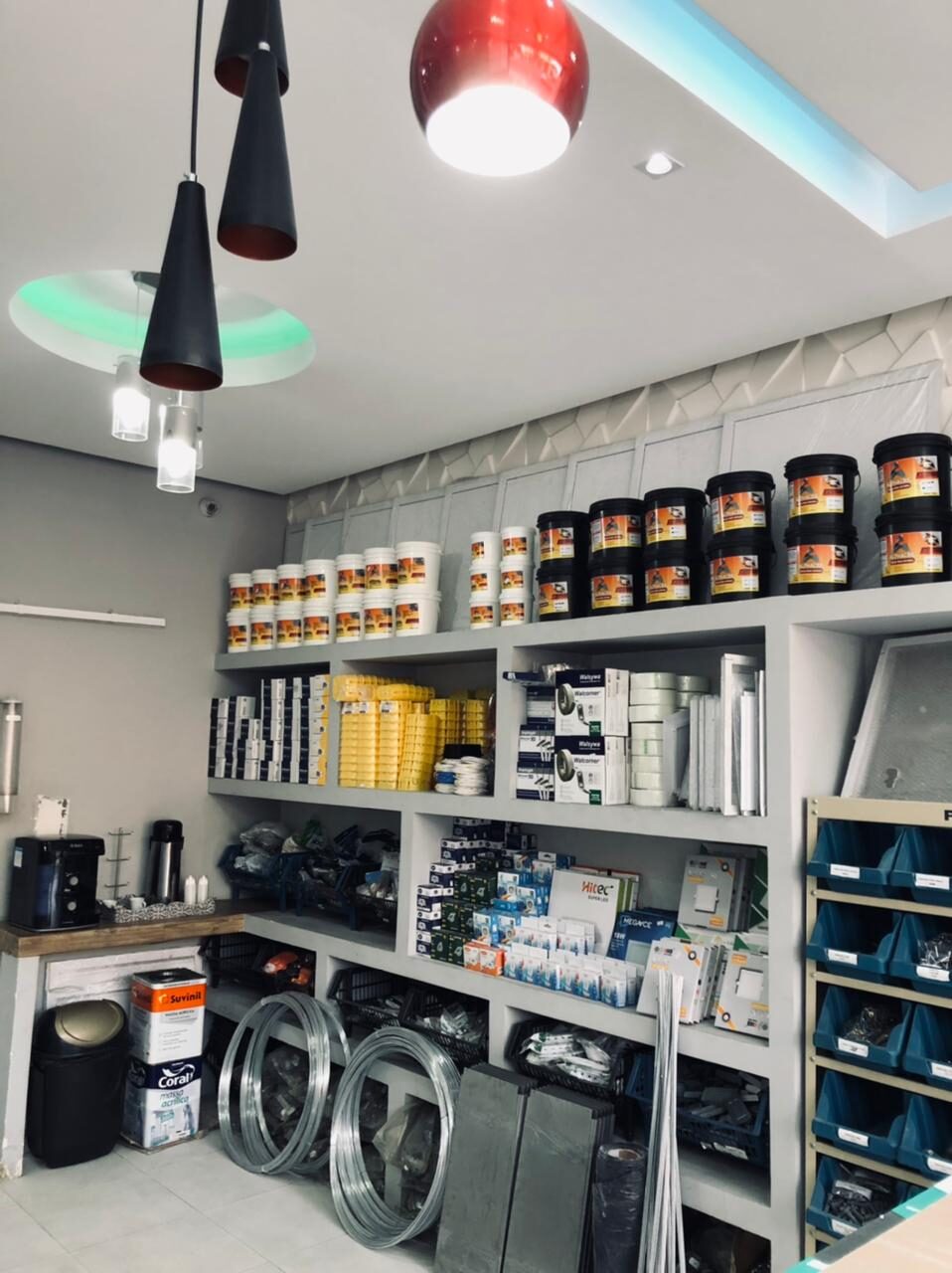 Sanca e forro decorativo com pendentes